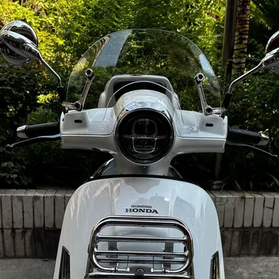 Suitable for Honda 25 Motorcycle front windshield - 25-models-transparent-height-22cm-silver-integrated-stand
