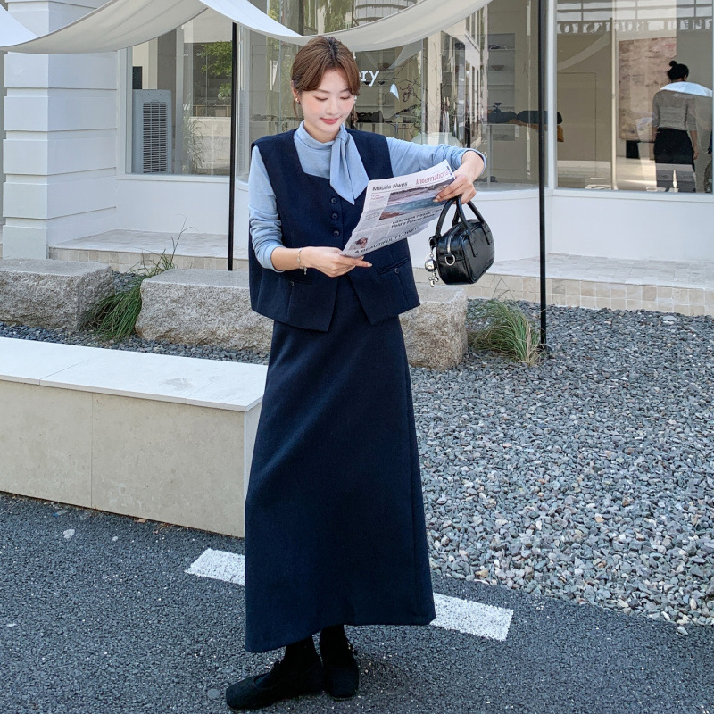 Real Shot of Navy Blue Korean-Style College-Style Vest and Skirt Set for Women, 2026 Autumn Casual Three-Piece Skirt Set