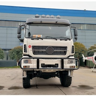 Dongfeng 4X4 Full Drive Large Pump Engine Desert Off-Road Vehicle Troop Carrier Exported to Kazakhstan
