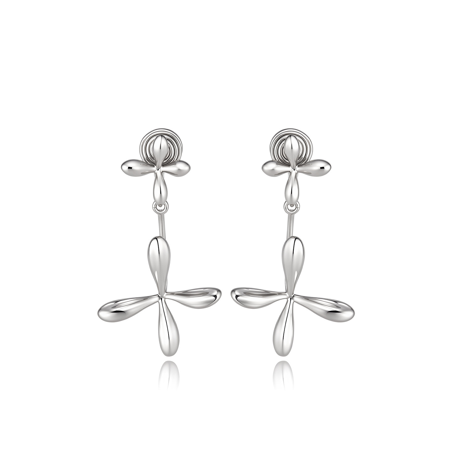 Xuping temperamento de moda japonés y coreano flores auriculares aleación de cobre chapado blanco lujoso ligero nicho frío auriculares al por mayor