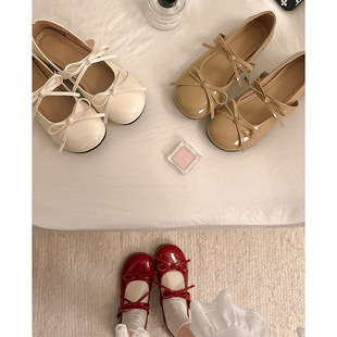 Red Retro Round Toe Flat Leather Shoes Women's 2025 New Spring and Autumn Dress Bow French Mary Jane Shoes