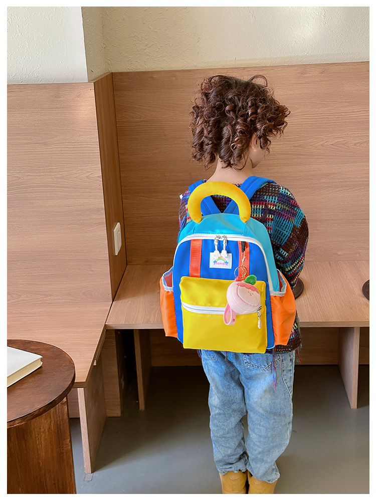 New Kindergarten Backpack Children's Primary School Grade One Boys And Girls Ultra-Light Backpack Spine Protection Travel Backpack display picture 12