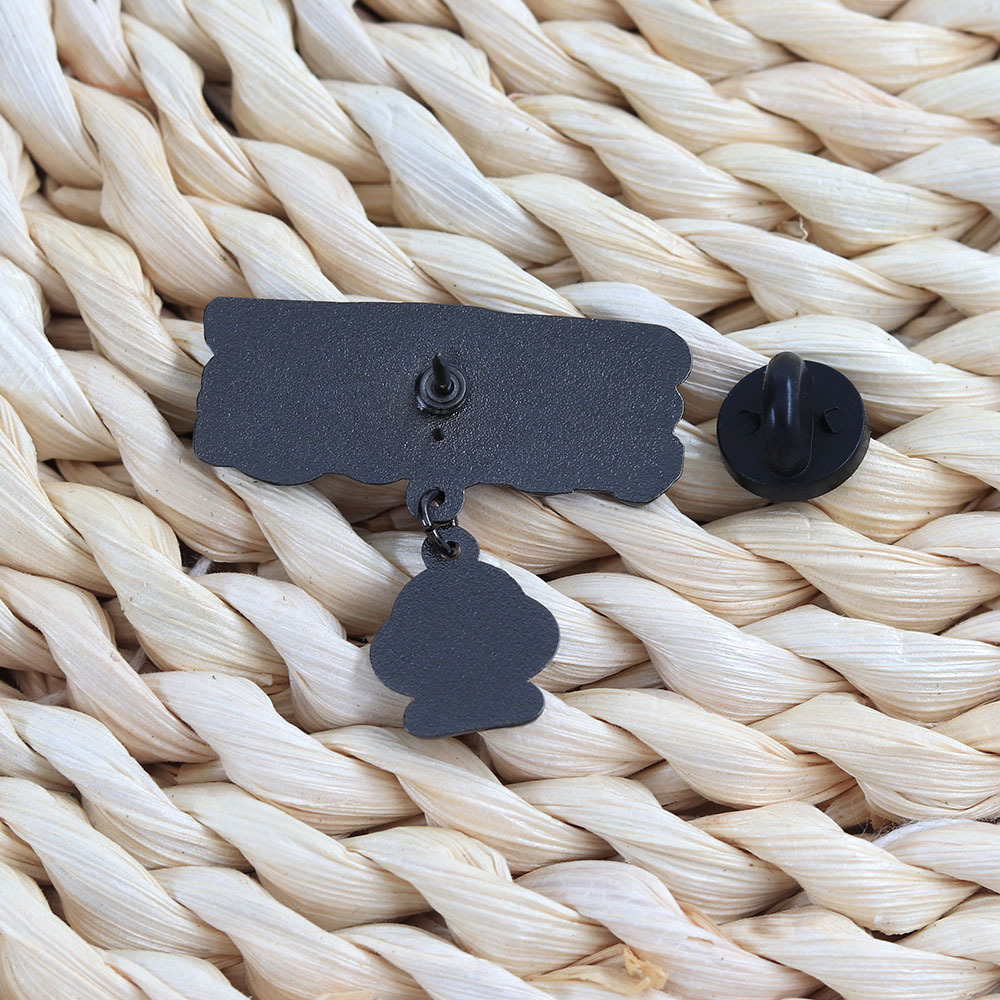 Straw Hat Luffy Pendant Enamel Badge Adventure Fantasy Animation Brooch Bag Accessories Personalized Pendant
