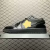 AJ low top pure black