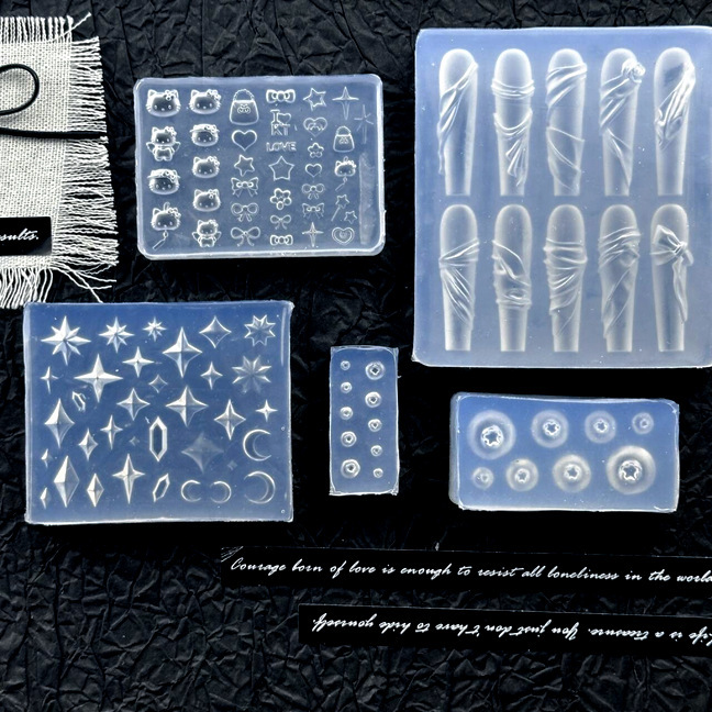 New Large and Small Blueberry Soft Silk Geometric Gemstone Nail Crystal Resin Silicone Mold DIY Nail Decoration