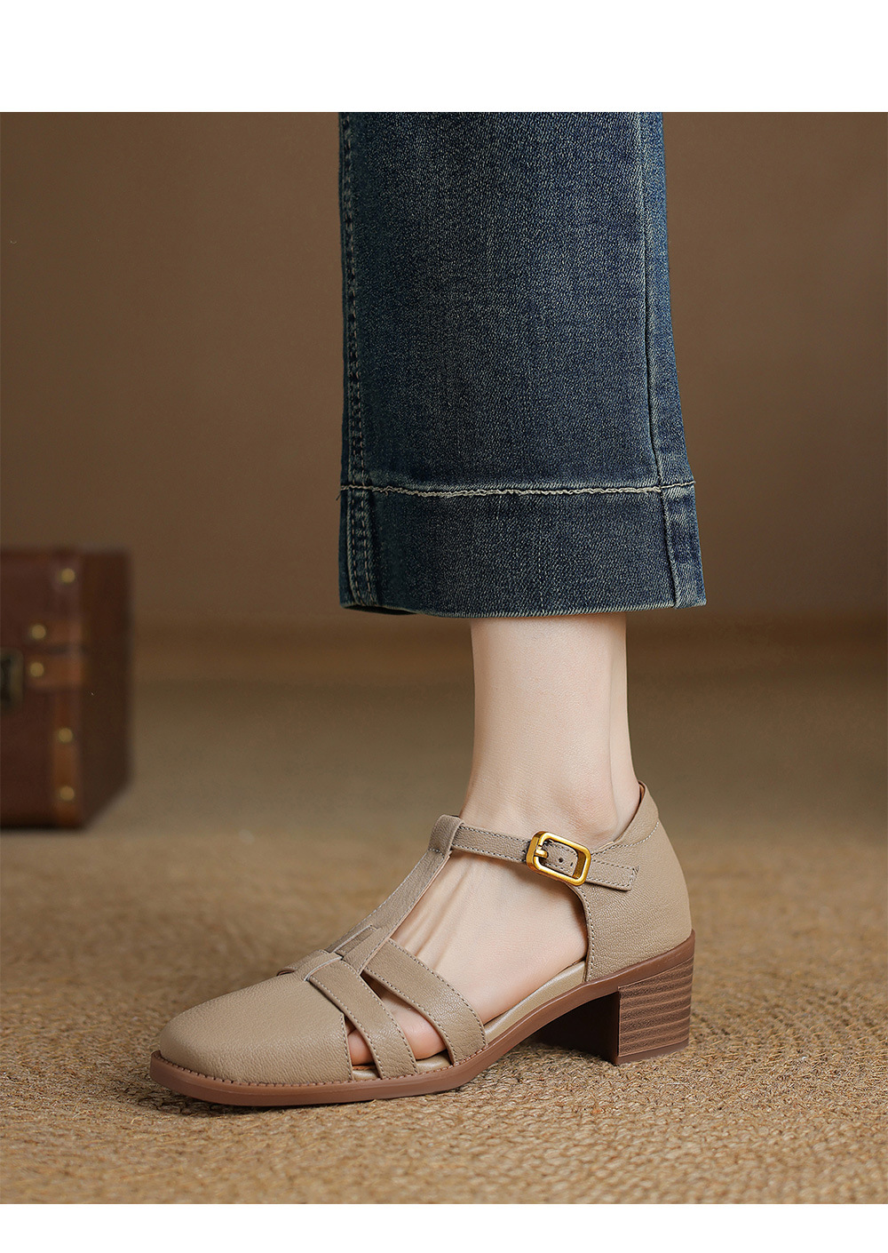 Sandal nữ quai ngang da cừu kiểu La Mã đế dày khoét lỗ dệt — Màu trắng nhạt chi tiết 7