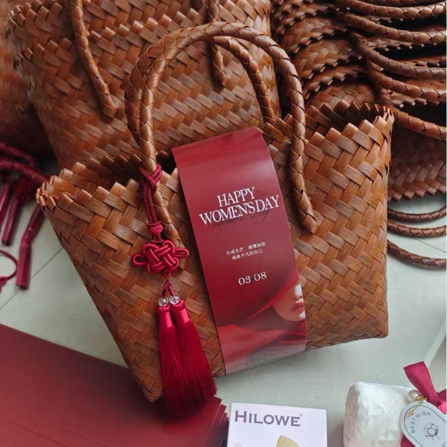 Cestas de nuevo estilo chino de Año Nuevo Reunión anual de reubicación de regalo de aniversario de reubicación de regalo canasta tejida a mano