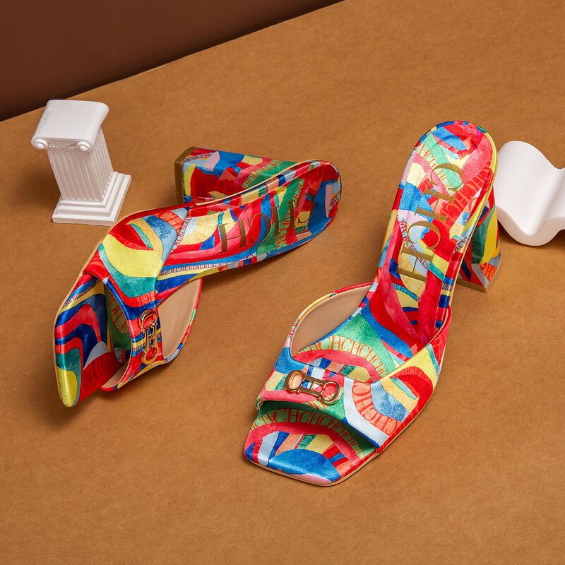 CHCH fashion trend thick high heel fashion shoes personality versatile simple sandals popular seven color sandals