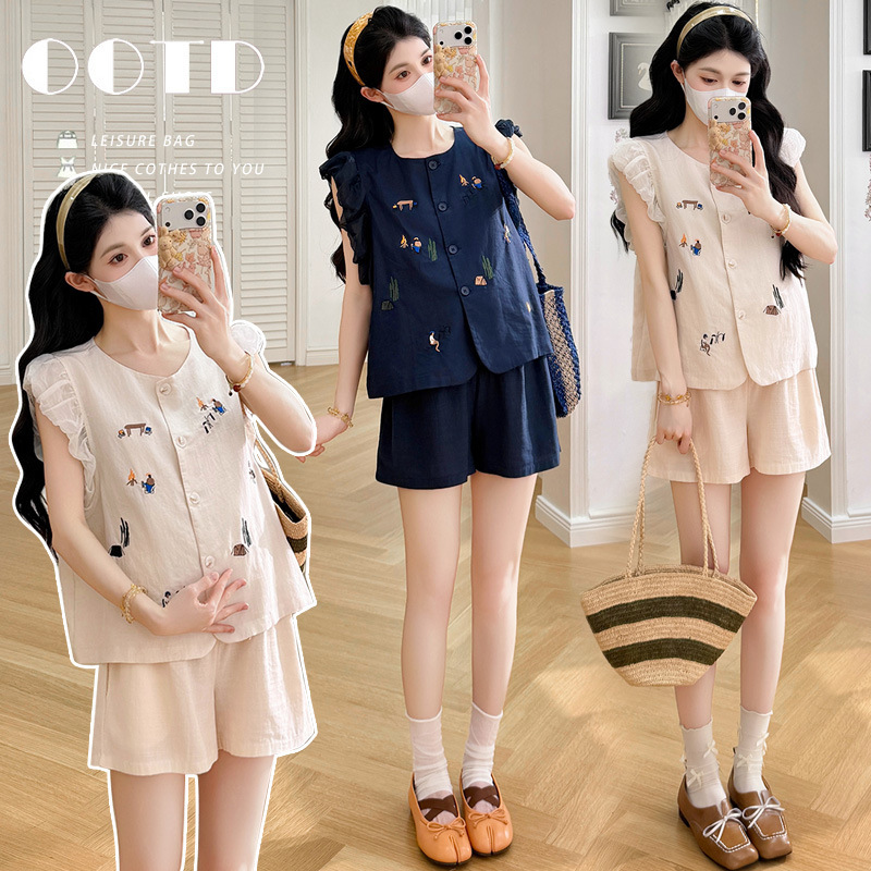 Real Shot of the 2026 New Summer Design with Exquisite Embroidery, Casual Short-Sleeve Shorts Maternity Set Real Shot of the 2026 New Summer Design with Exquisite Embroidery, Casual Short-Sleeve Shorts Maternity Set