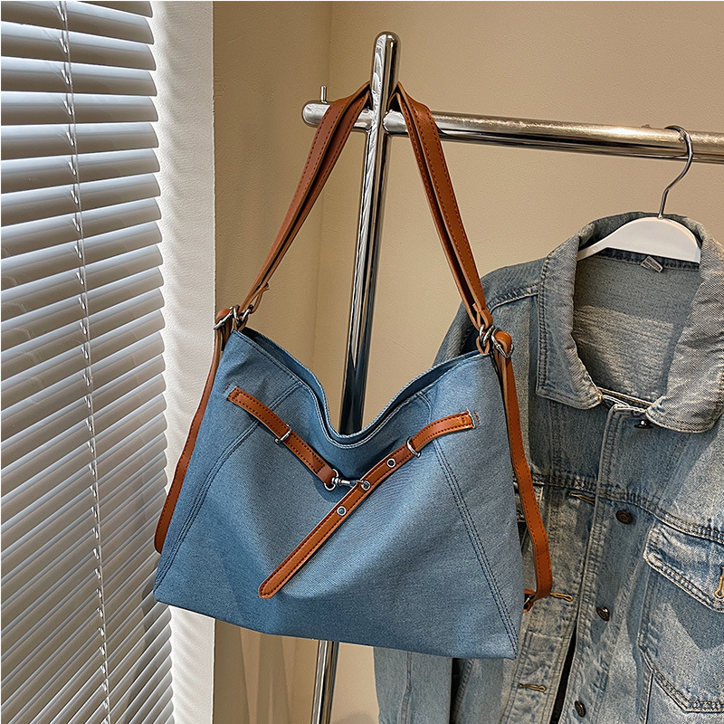 Bolsa de hombro de denim para mujeres 2025 primavera retro alta sensación bolso de hombro de gran capacidad tote bag de viaje