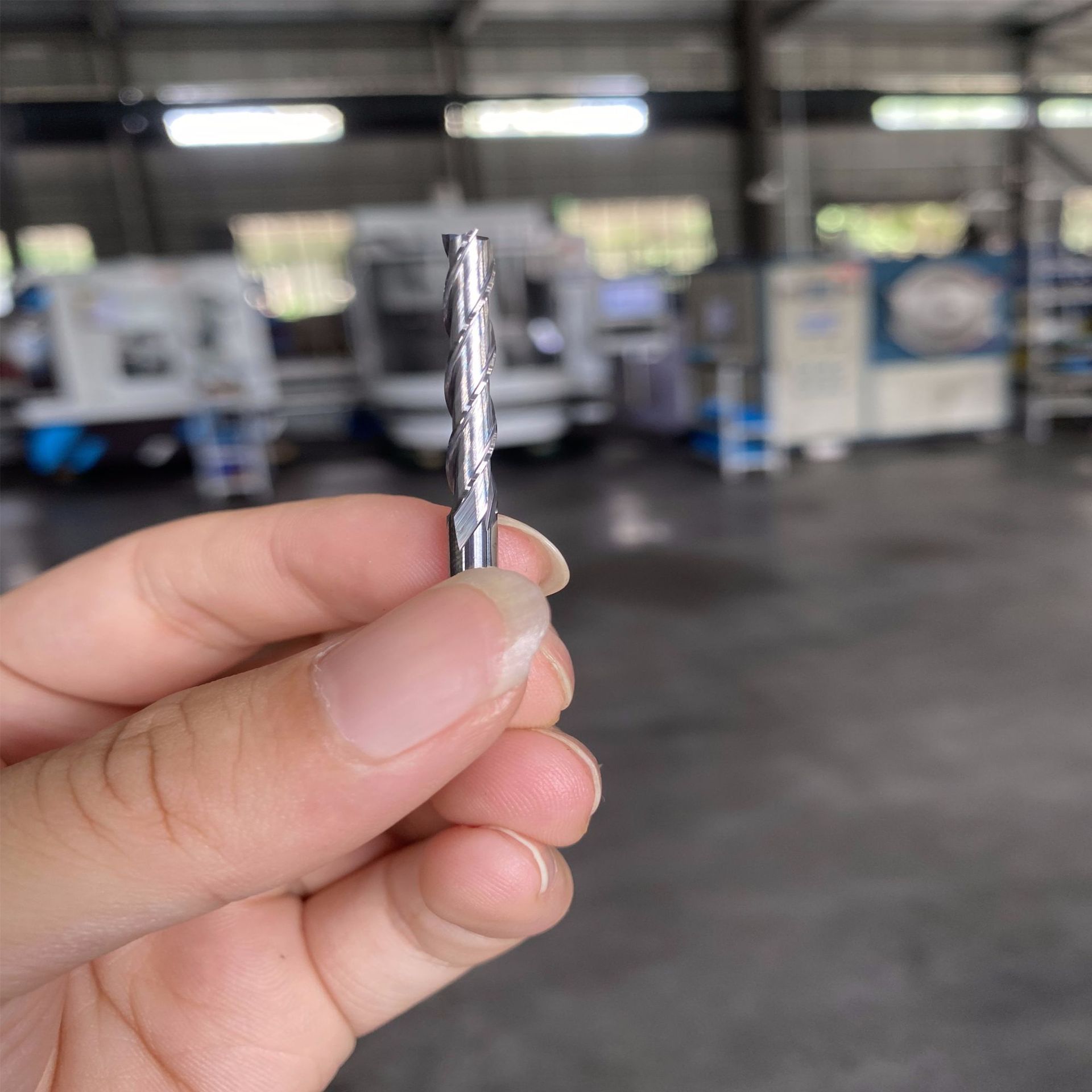 批发4mm三刃螺旋铣刀代加工密度板切割木工开槽刀数控雕刻机刀具