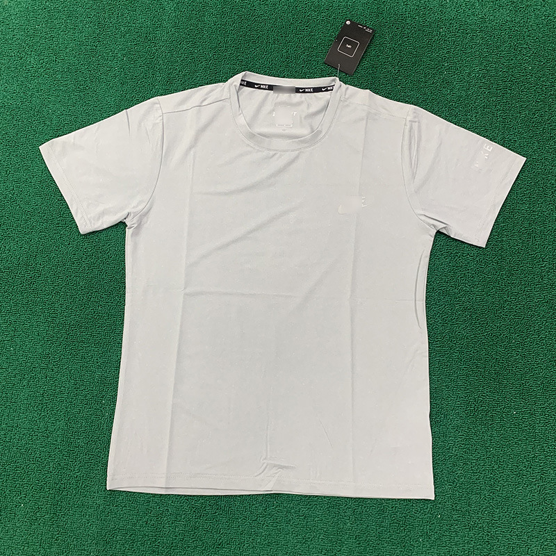 Nuevo verano de manga corta para hombre, traje de ocio deportivo de seda de hielo, camiseta de cuello redondo para hombre, de secado rápido, manga corta suelta, moda de manga corta