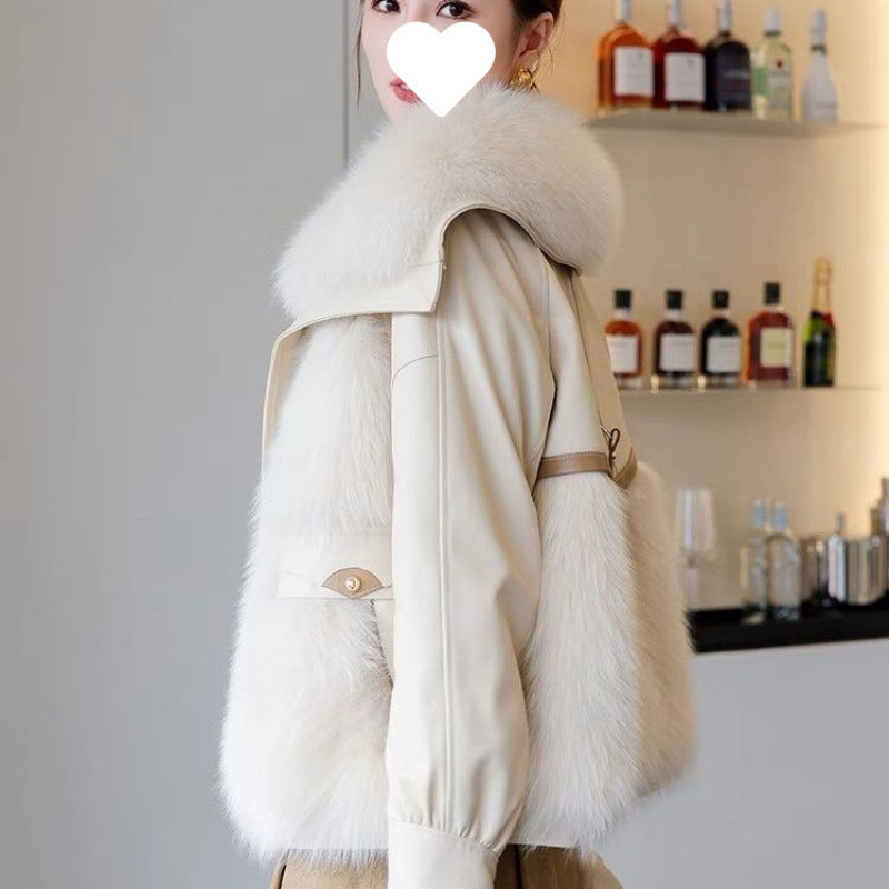 D6C New Haining Leather down Jacket for Women, Short Style, Sheepskin with Fox Fur Collar, Integrated Fur, Warm Winter Coat