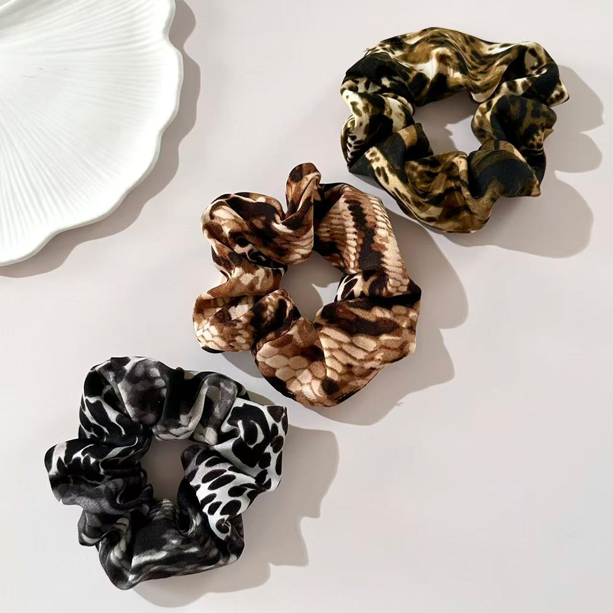 11g Weight Hair Tie Hair Accessories Type 1 Piece Quantity Cloth Material Snakeskin Pattern Women's Gender Retro Style Vintage Snakeskin Large Elastic Hairband Women's Fabric Hair Accessories Hairband Hair Rope 6