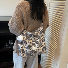 复古女包秋冬新款花纹单肩小众款式托特包时尚花纹布包逛街布包女