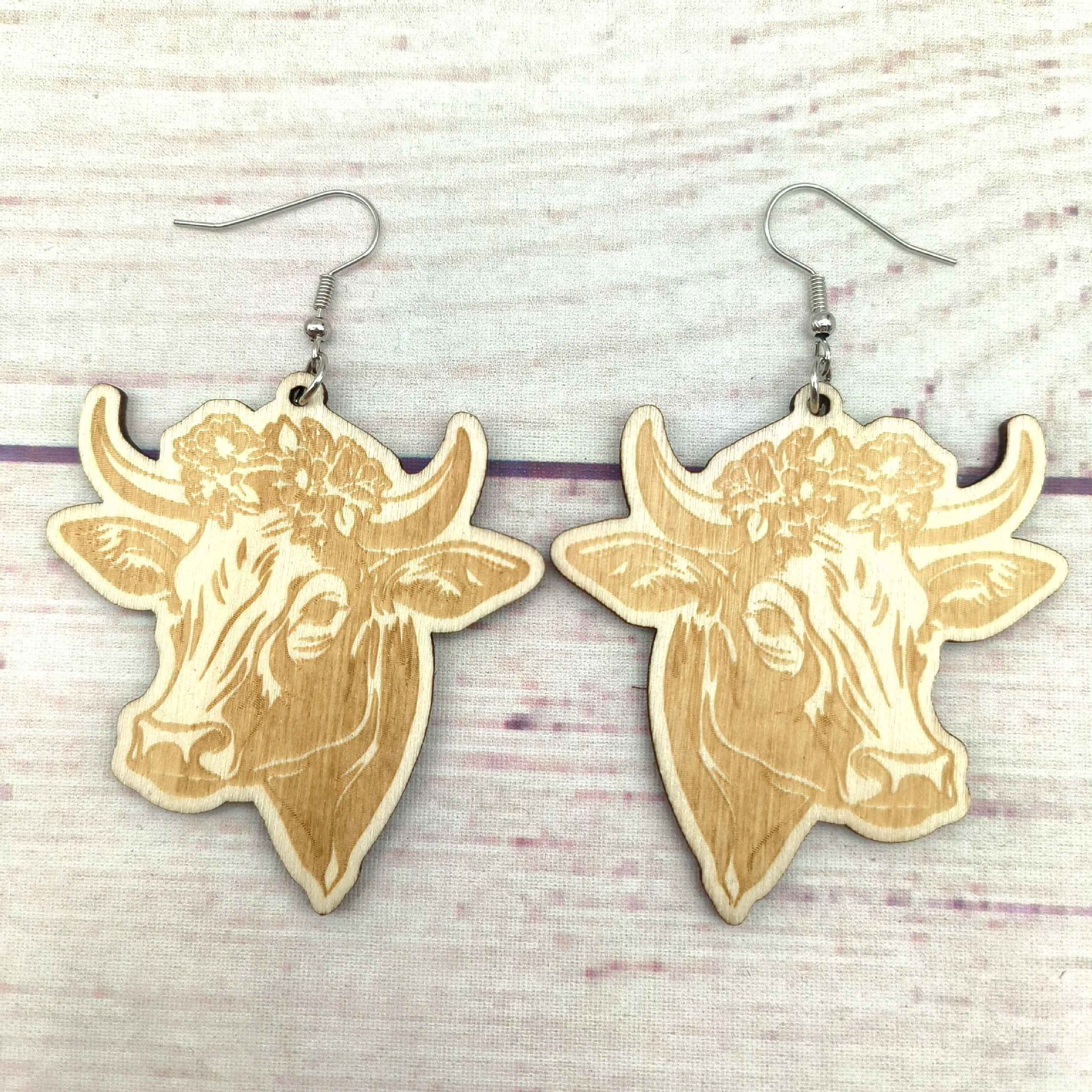 1 Pair Retro Cattle Carving Wood Drop Earrings display picture 5