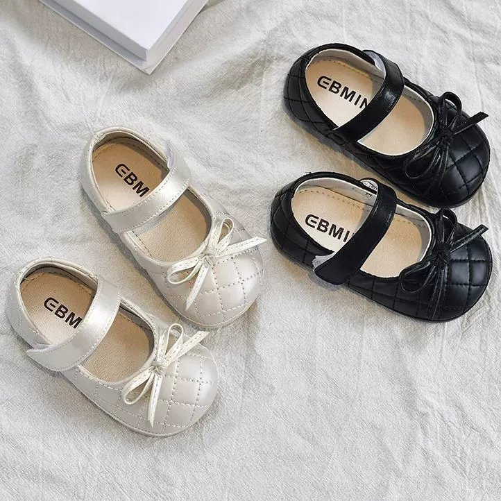 2025 весенне-осенние детские кожаные туфли на мягкой подошве женские сандалии