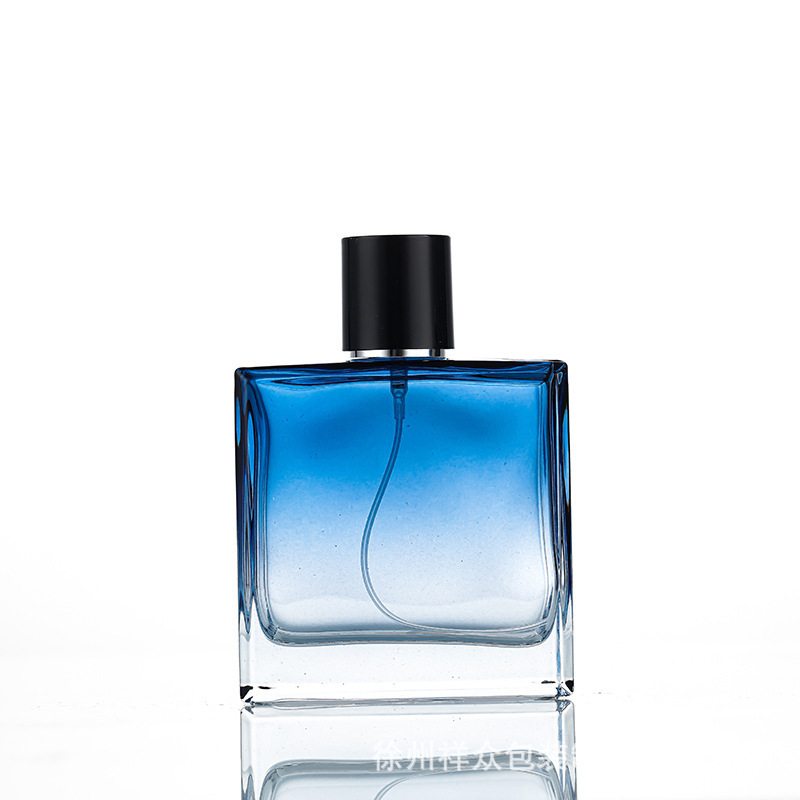 Botella de perfume de bayoneta de color de alta gama botella de vidrio de fondo grueso botella de vidrio de color degradado botella de vidrio cuadrado plano negro dividida en 100 m