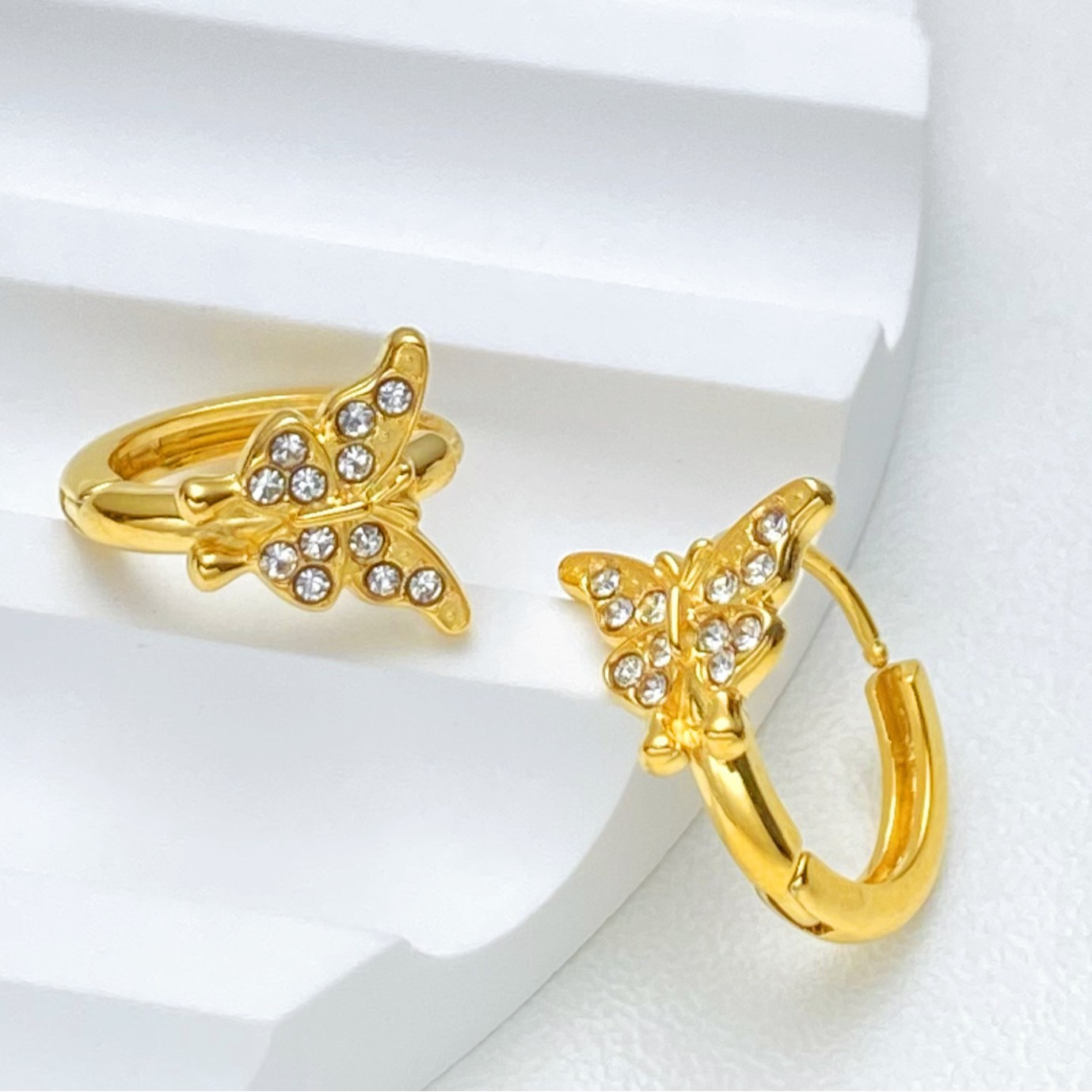 跨境新品 超闪蝴蝶金色耳环小众高级感满钻真空镀18K金饰品女耳饰