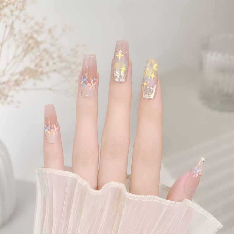 Summer's Hot-Selling Style: Diamond-Encrusted French Cat-Eye Design, Brightening Effect, Wearable Nail Style, Removable Nail Pieces, Sturdy and Durable, a Must-Have for Girls