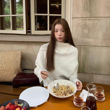 韩版白色角八针织毛衣女2025秋冬新款慵懒风中长款纯色高领上衣潮