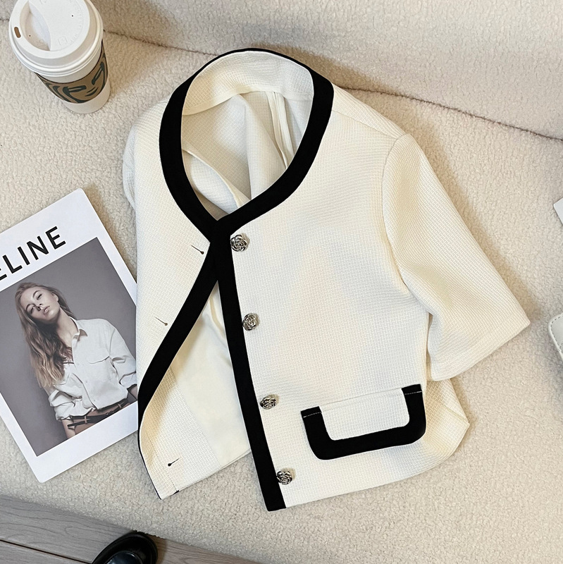 Summer Thin White Short-sleeved Chanel Style Suit Jacket Women's 2025 New French Style Socialite Elegant Short Top Summer Thin White Short-sleeved Chanel Style Suit Jacket Women's 2025 New French Style Socialite Elegant Short Top