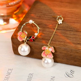 耳扣;耳环;耳钉