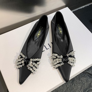 2873-H1 Korean Comfortable Luxury Banquet Flat Heels, Satin Shallow Mouth Pointed Diamond Bow Tie Flat Sole Single Shoes