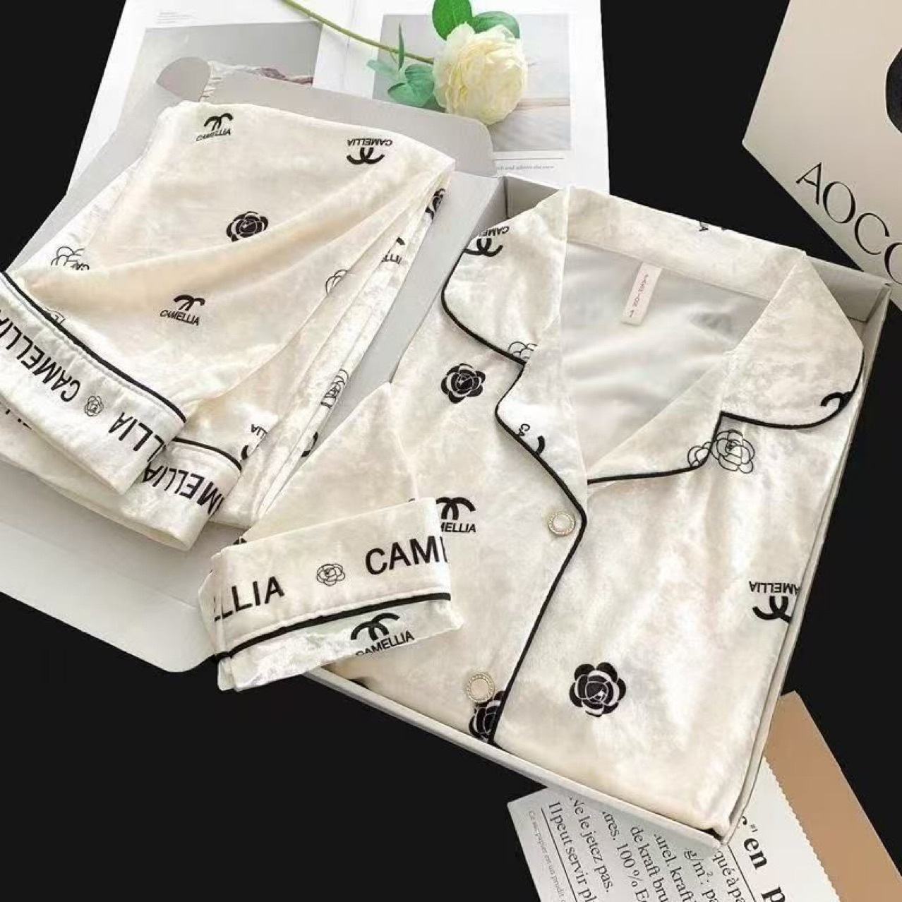 秋季金钻绒卡通可爱Kitty猫甜美翻领开衫舒适睡衣宽松家居服套装