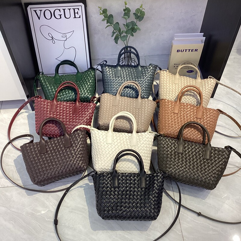 Ins Same Style Bv Hand-Woven Genuine Leather Tote Bag for Women 2026 New Fashion Versatile Large Capacity Shoulder Crossbody Bag Ins Same Style Bv Hand-Woven Genuine Leather Tote Bag for Women 2026 New Fashion Versatile Large Capacity Shoulder Crossbody Bag