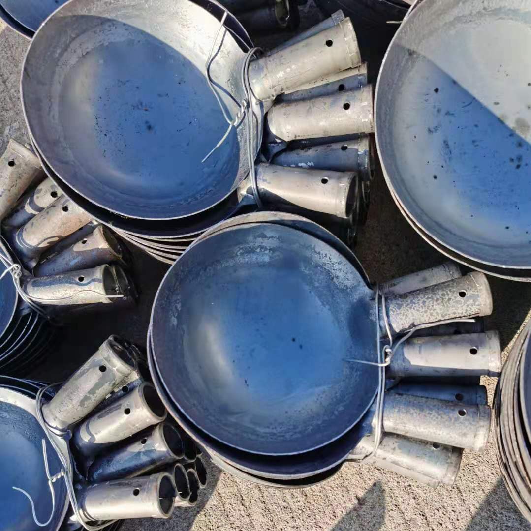 Integrated molding iron spoon, breeding material spoon, manure spoon, construction ash spoon