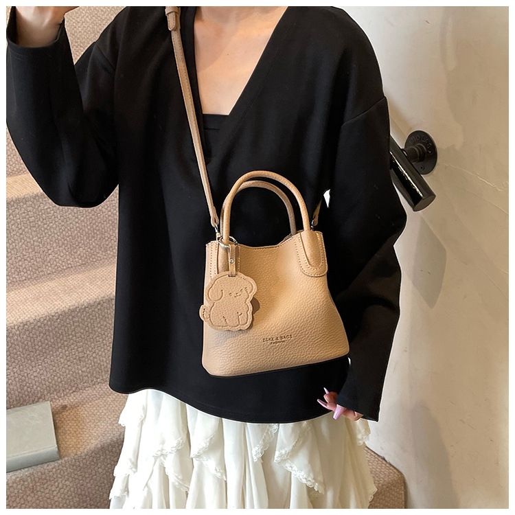 2025 Simple and casual hand-held small bag, new trendy and fashionable commuter crossbody bag, summer vegetable basket bucket bag undefined