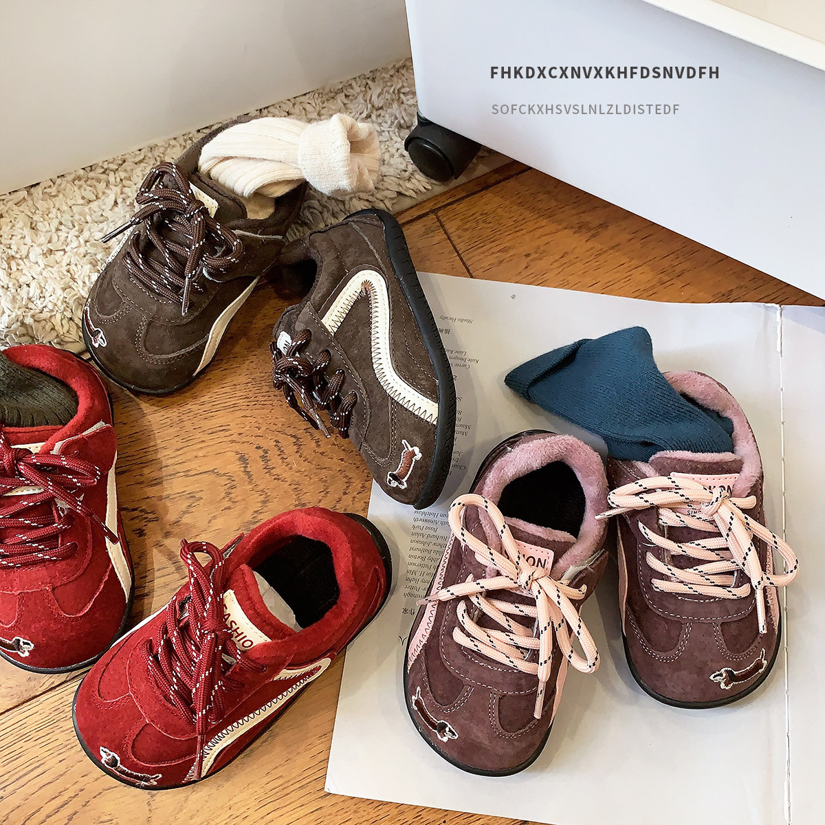 可爱卡通冬季真皮童鞋小童儿童运动鞋女童德训鞋加绒二棉男童鞋子