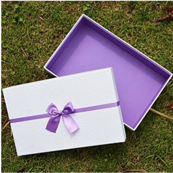 2021卡通团礼品盒 个性节日礼品包装盒儿童时尚礼盒