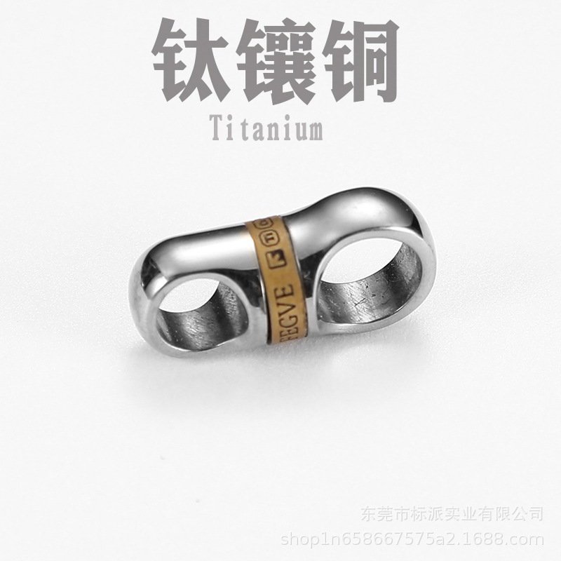 Aleación de titanio cápsula universal conjunta llavero accesorios titanio hebilla universal hecho a mano coche llavero rotación de 360 grados