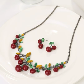 耳环;耳钉;项链