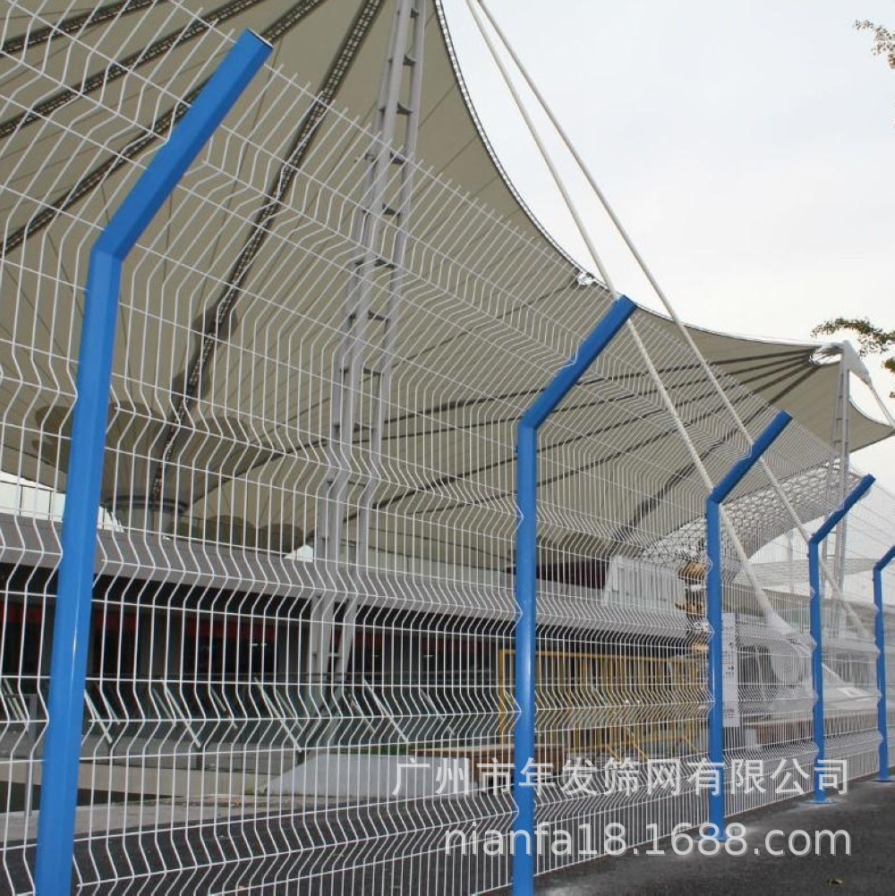 2.5m高安全性高防护围栏 机场隔离防闯跑道护栏网