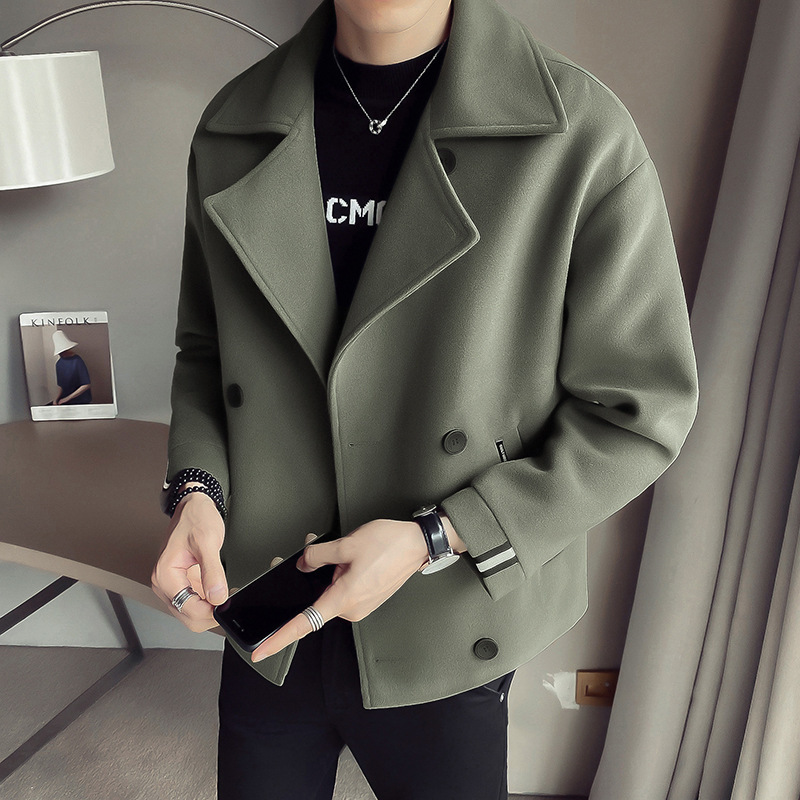 Marca de moda Otoño e Invierno nuevos hombres corto trench coat estilo coreano británico casual Internet celebridad abrigo de lana caliente para los hombres