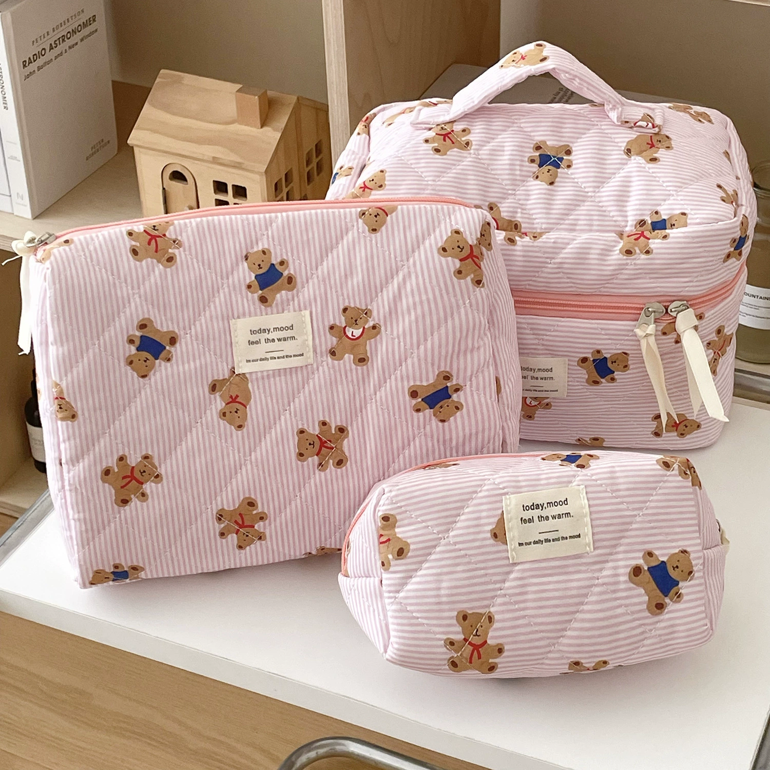 Capacious cosmetic bag with bow, handheld soft organizer bag, flowered