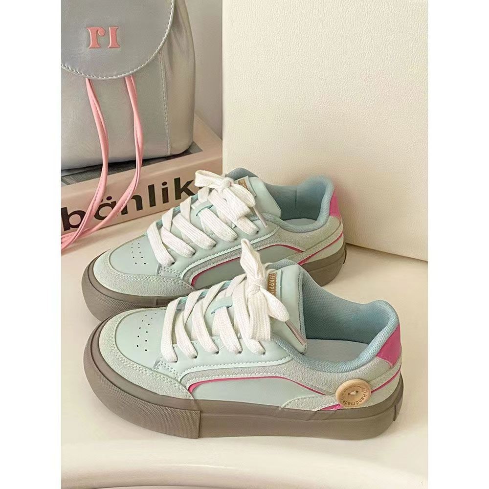 Escuela de estilo estilo de primavera y otoño 2025 nuevos zapatos coreanos de color blanco zapatos deportivos casuales de mujer zapatos de mujer