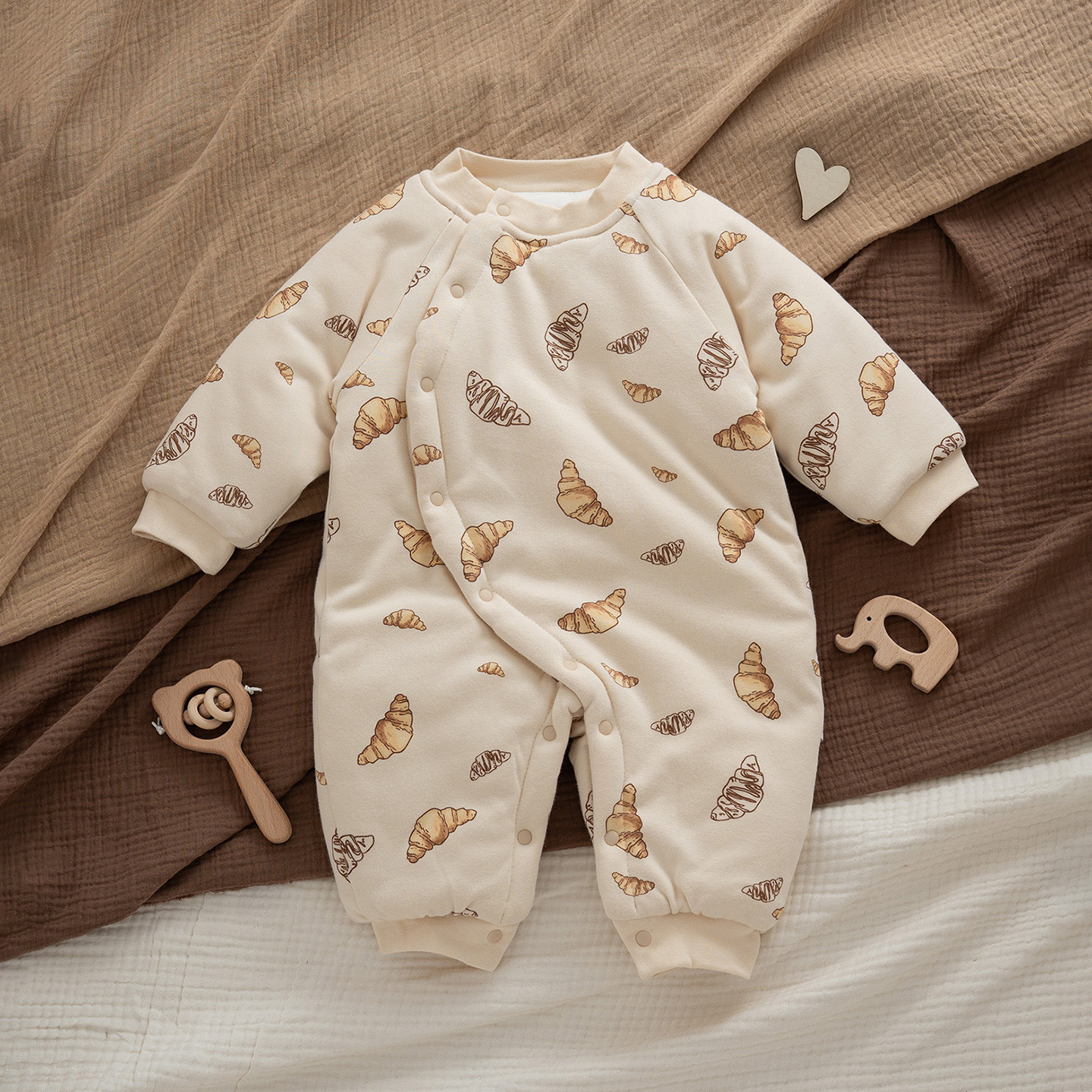 Estilo coreano nuevo Otoño e Invierno ins estilo bebé mono bebé mameluco caliente mameluco algodón engrosado algodón acolchado chaqueta al por mayor