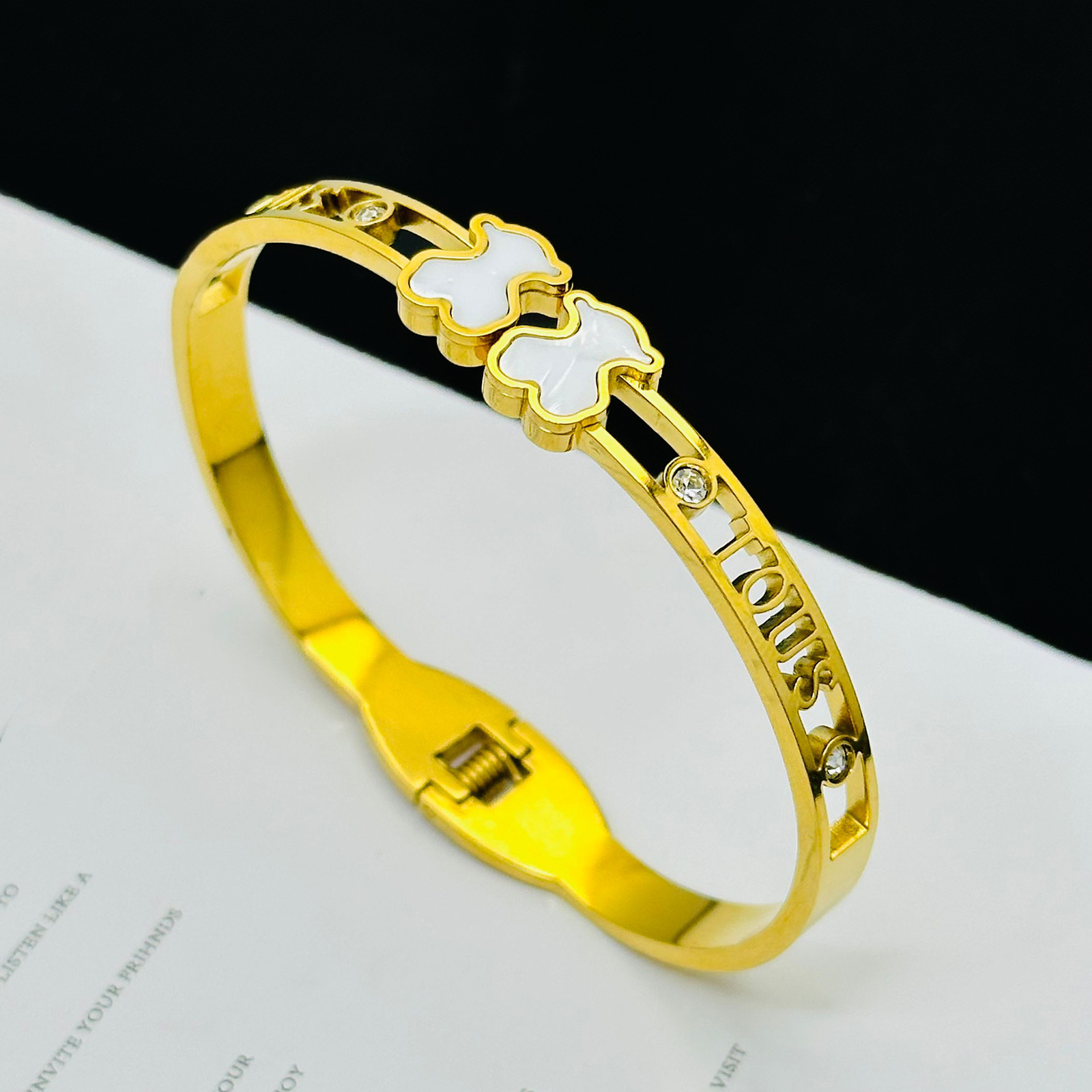 Red en línea venta caliente 18k oro rosa de titanio pulsera de acero ossa mujer diamante hueco pareja joyas pulseras de moda al por mayor