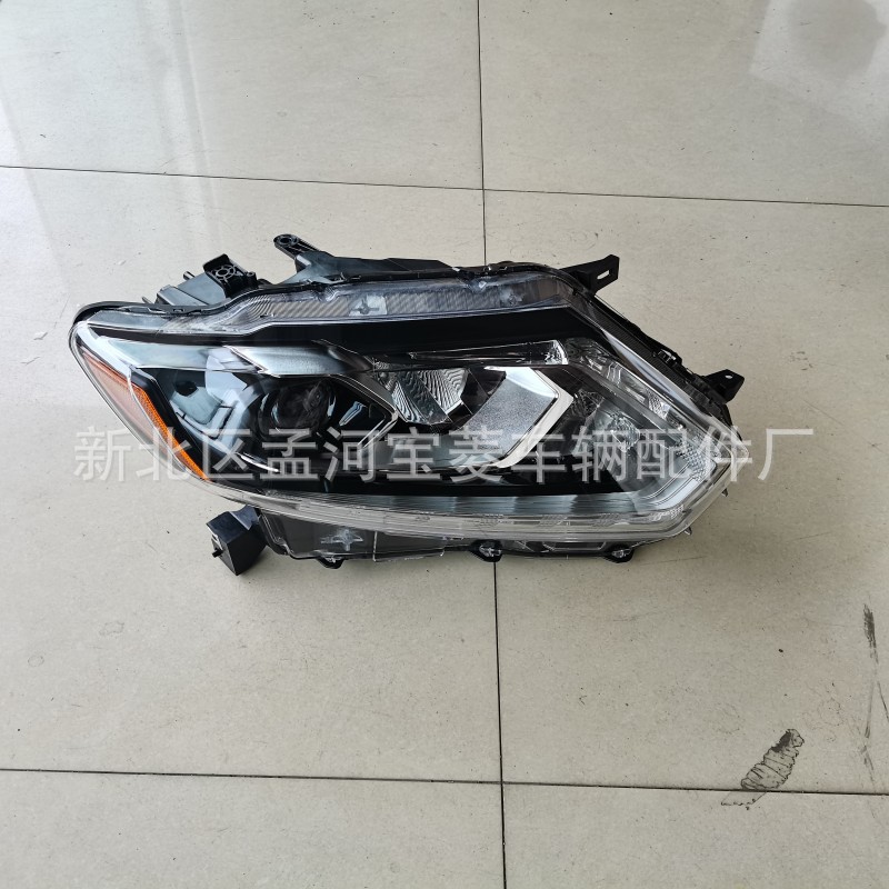 Adecuado para 2014 Nissan NIssan Qijun X-trail faro versión de EE. UU. LED comercio exterior versión de EE. UU. Faros Qijun