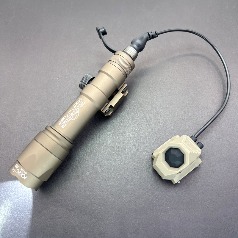 Iluminación al aire libre M300A / M600C linterna táctica AXON-SL de doble función de control de cable de cola de ratón interruptor UN