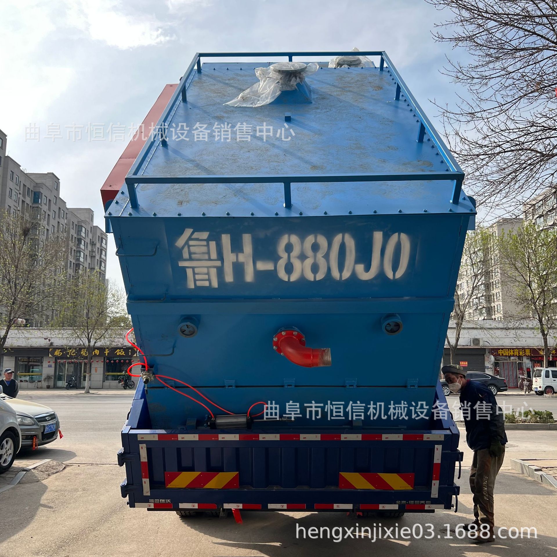 新疆大卸灰口风烟道检修吸灰车zcjb 电厂大灰斗粉煤灰负压吸尘车
