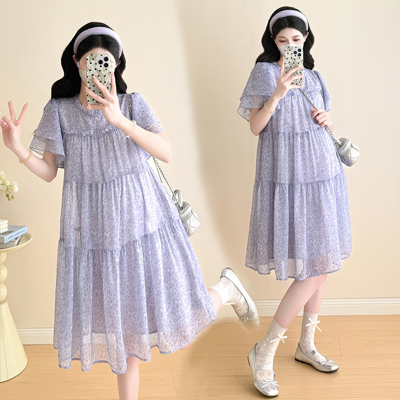 Maternity Wear: French-Style Ruffled Edge, Gentle and Flattering Cake Dress, Loose and Slimming Purple Fairy-Style Maternity Dress Maternity Wear: French-Style Ruffled Edge, Gentle and Flattering Cake Dress, Loose and Slimming Purple Fairy-Style Maternity Dress