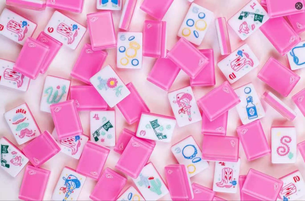 The Manufacturer Specializes in American-Style Girly Mahjong Tiles with Glitter Back Panels and Cowboy Boot and Cactus Designs