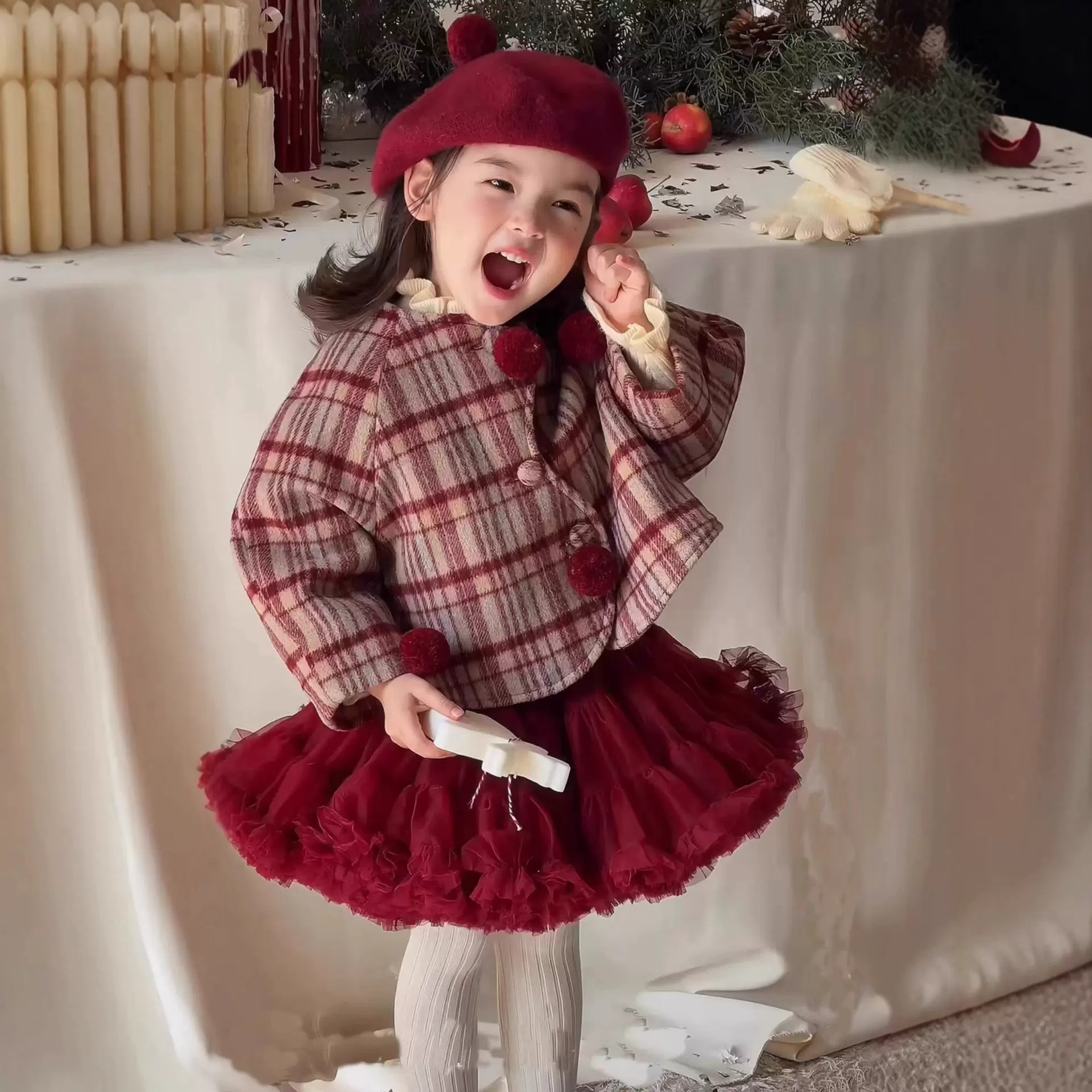 女童套装2025秋冬装新款圣诞服饰儿童复古洋气加绒格子外套tutu裙