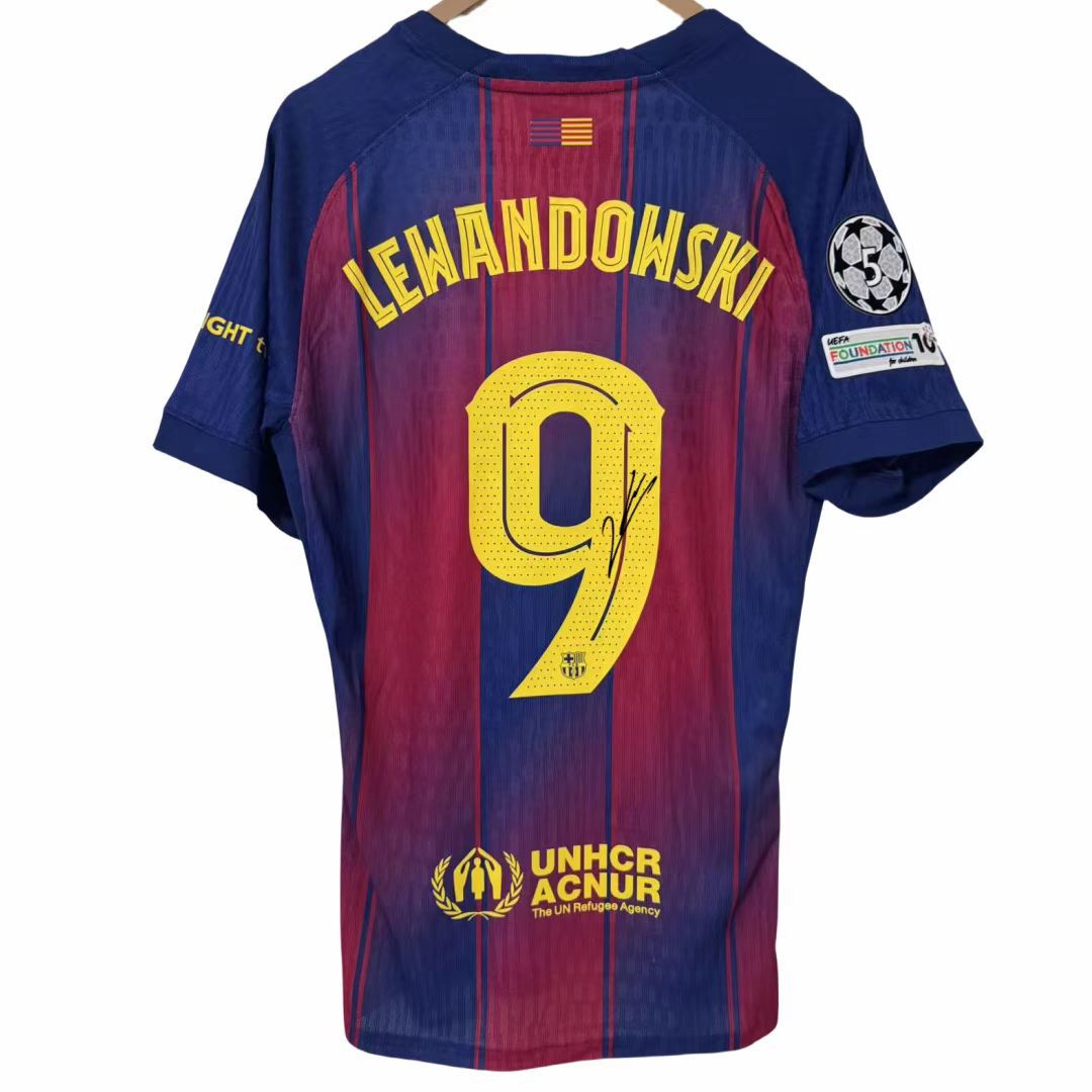 시그니처 모델-바르셀로나-9-2526 모델