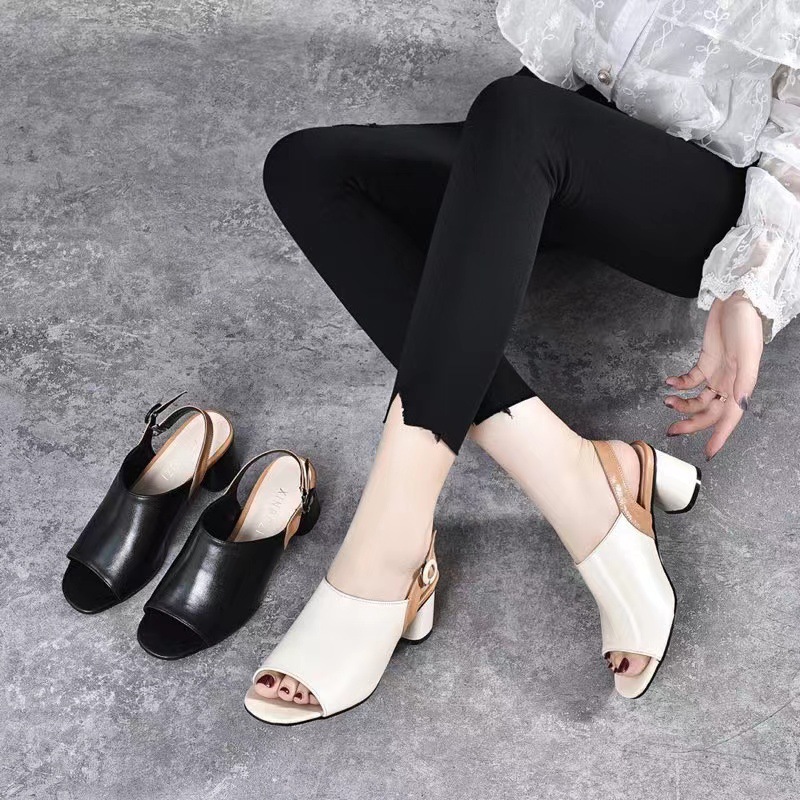 Sandal nữ quai ngang da mềm mũi hở gót vuông phong cách La Mã — Màu be